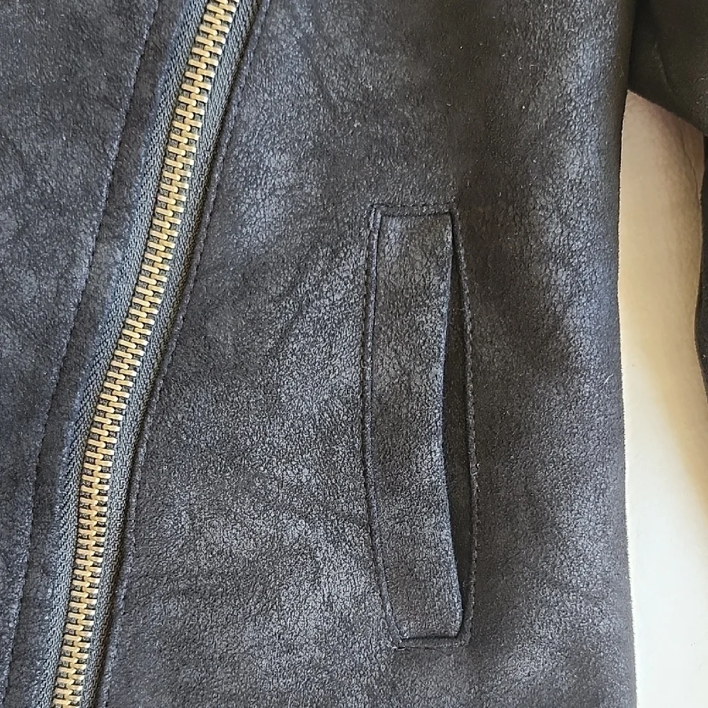 Mia Joy elegant black
